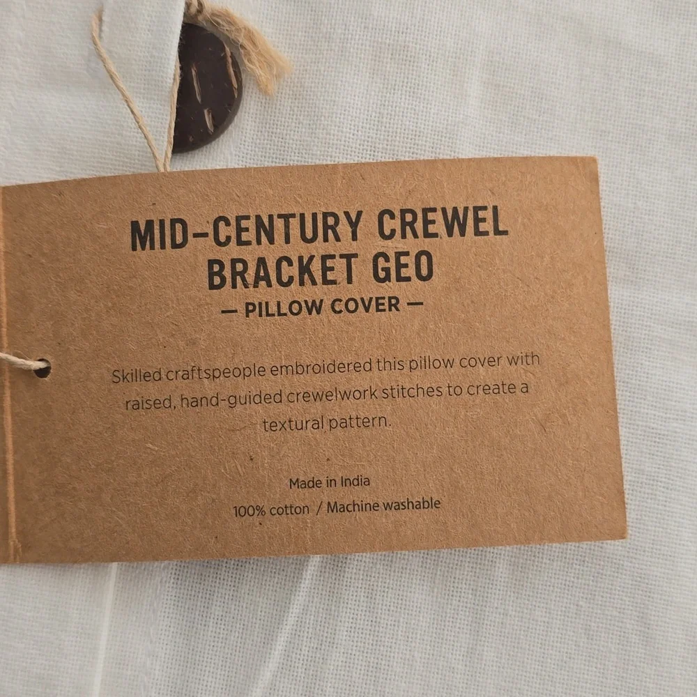 NWT WEST ELM Mid-Century Crewel Bracket Geo Pillow Cover, Size 20